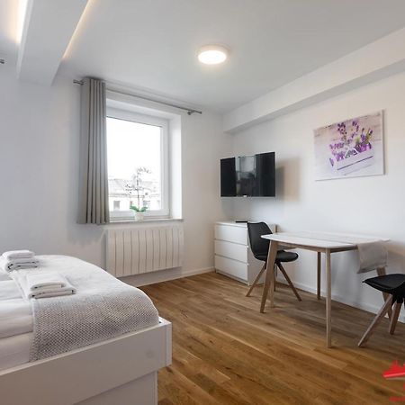 Apartment Nearto Old Town Sebastiana Street Cracovia Exterior foto